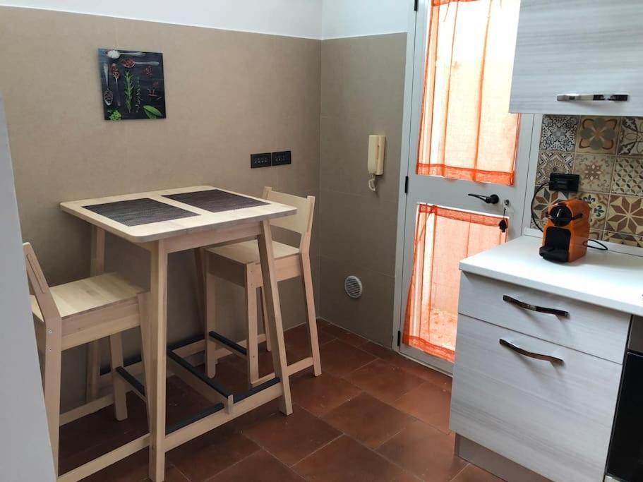 Bari For You - Guest House A 300Mt. Dal Mare Eksteriør billede
